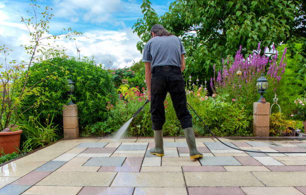 Mukwonago, WI Pressure Washing Services Company